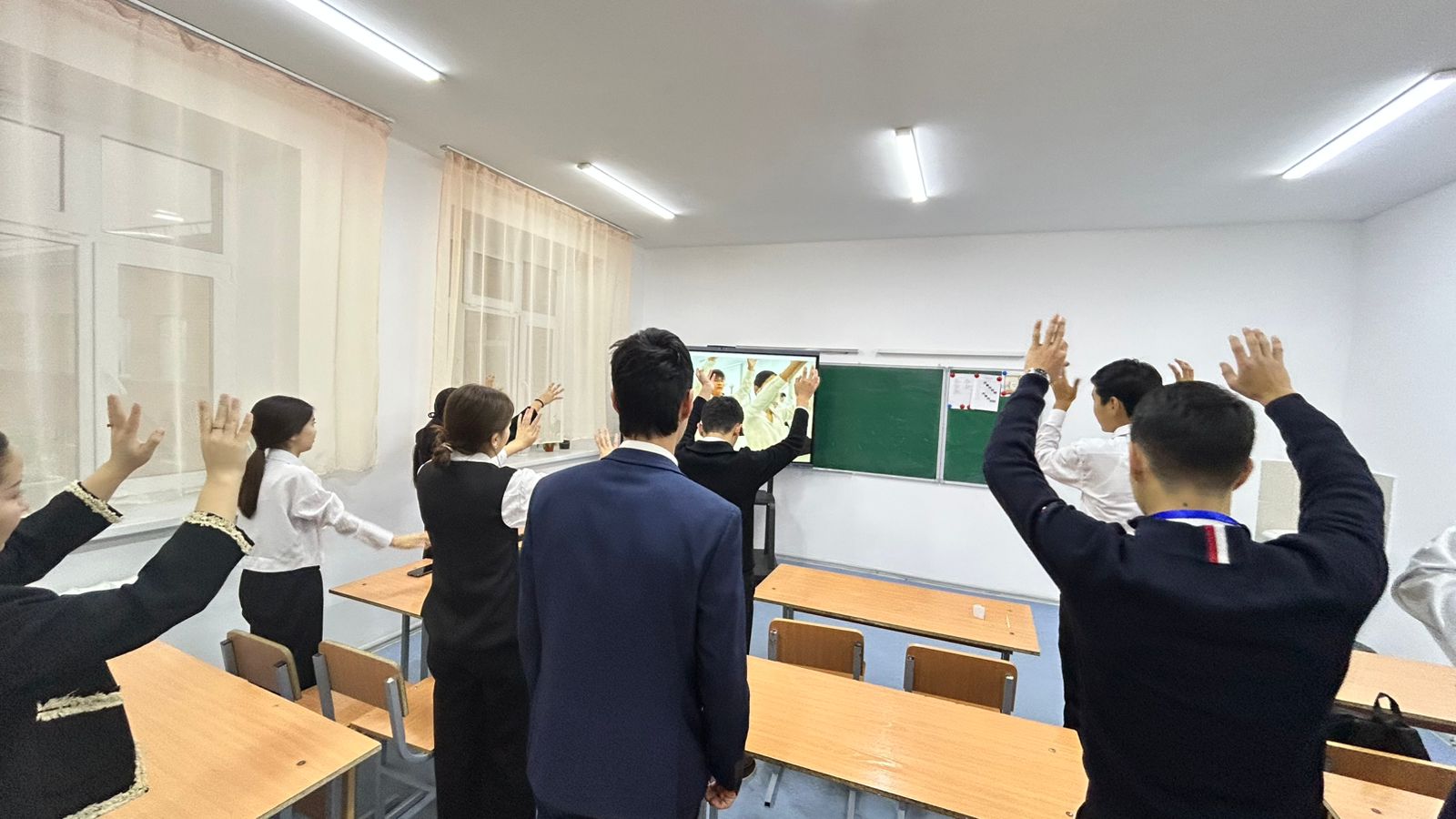 Каждый вторник — день для разминки и физических упражнений