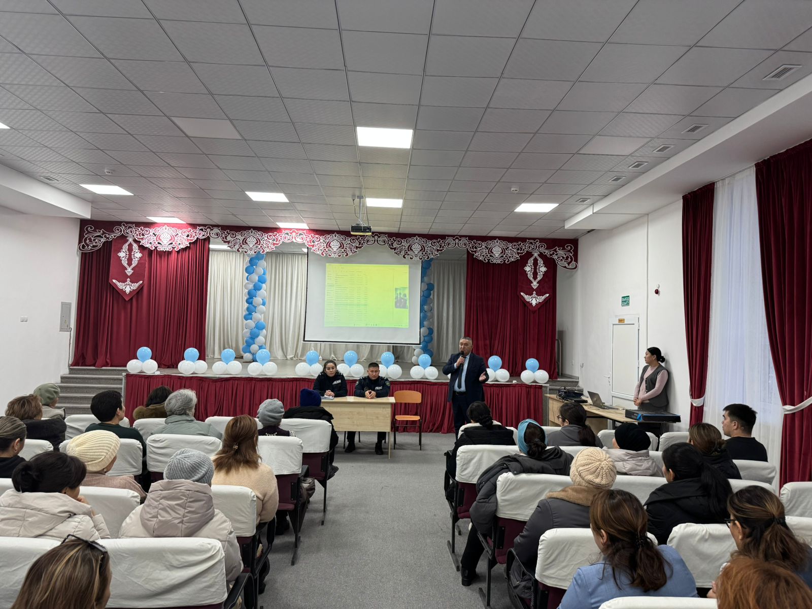 Прошло разъяснительное мероприятие с родителями на тему «Ответственность за правонарушения несовершеннолетних».